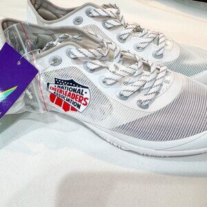 Varsity Own The Air National Cheerleaders Association Shoes Sz 7.5 NCA Cheer